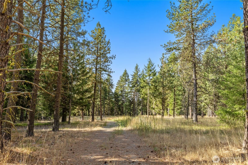 511 Farmhouse Way