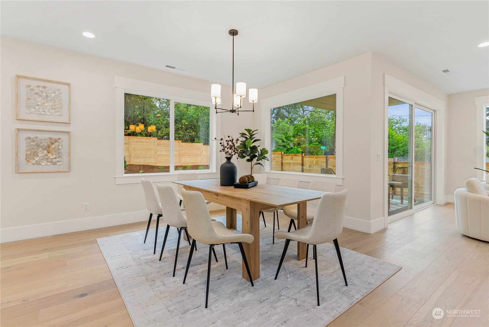 Milton, Washington 98354, United States, 4 Bedrooms Bedrooms, ,3 BathroomsBathrooms,Residential,Pending,40886