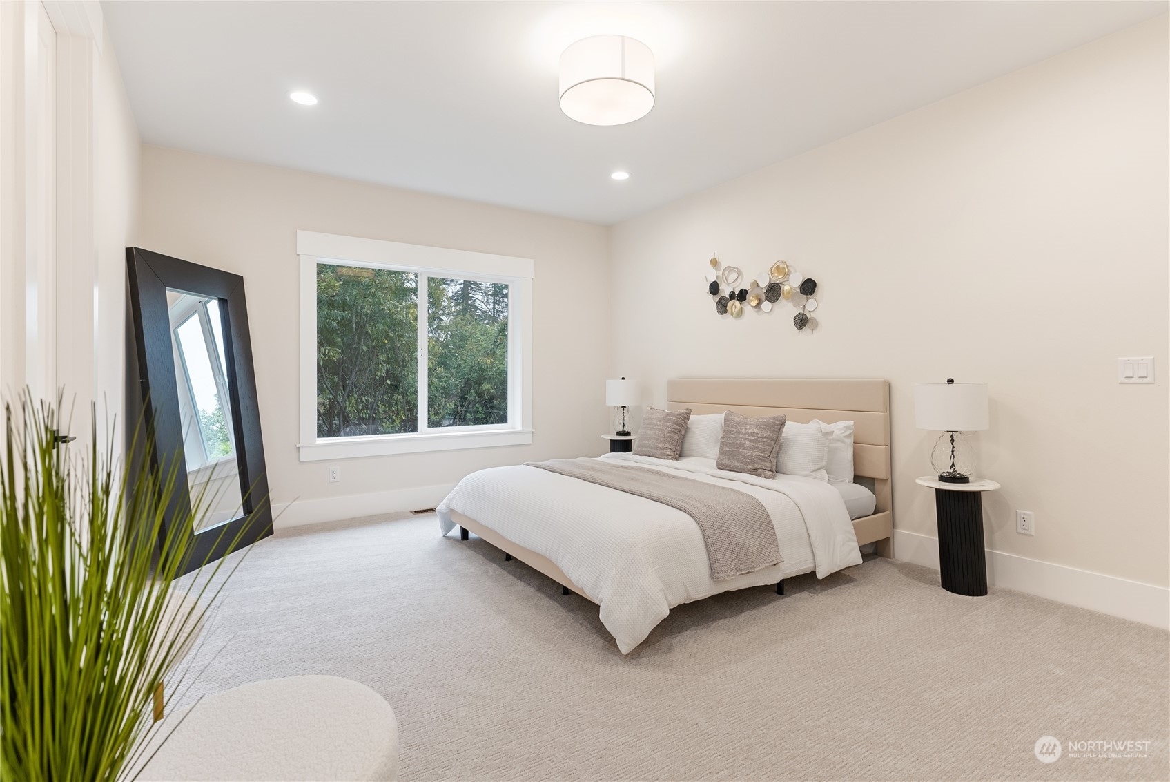 Milton, Washington 98354, United States, 4 Bedrooms Bedrooms, ,3 BathroomsBathrooms,Residential,Pending,40886