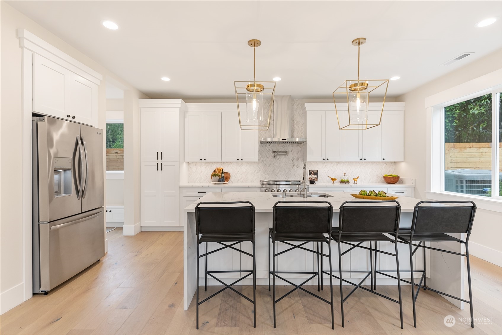 Milton, Washington 98354, United States, 4 Bedrooms Bedrooms, ,3 BathroomsBathrooms,Residential,Pending,40886