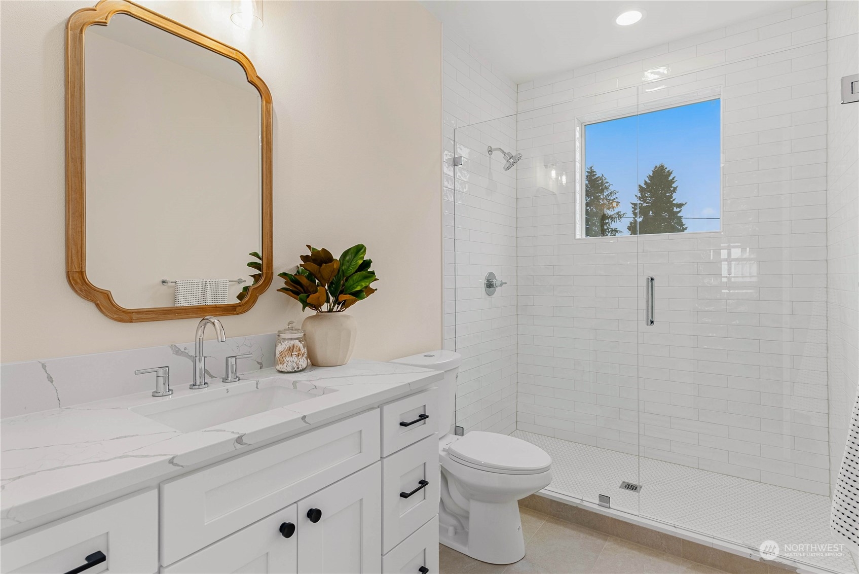 Milton, Washington 98354, United States, 4 Bedrooms Bedrooms, ,3 BathroomsBathrooms,Residential,Pending,40886