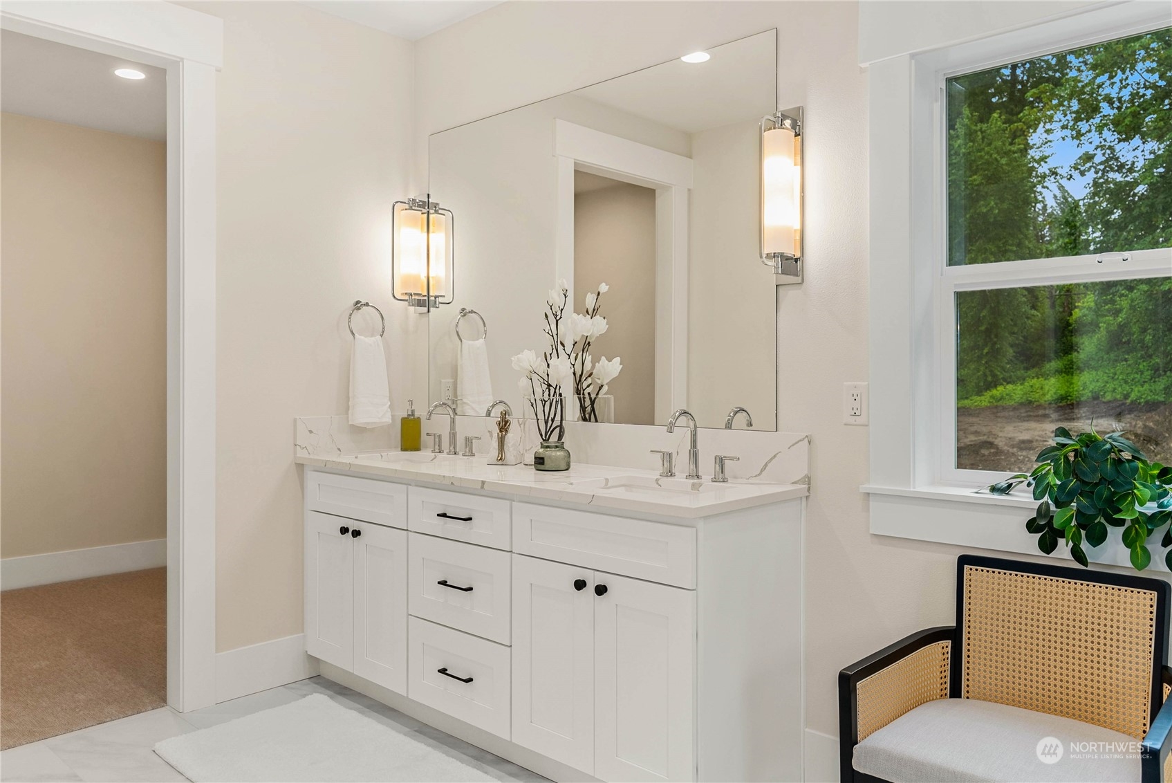 Milton, Washington 98354, United States, 4 Bedrooms Bedrooms, ,3 BathroomsBathrooms,Residential,Pending,40886