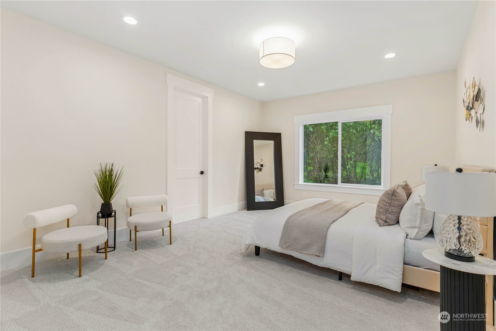 Milton, Washington 98354, United States, 4 Bedrooms Bedrooms, ,3 BathroomsBathrooms,Residential,Pending,40886