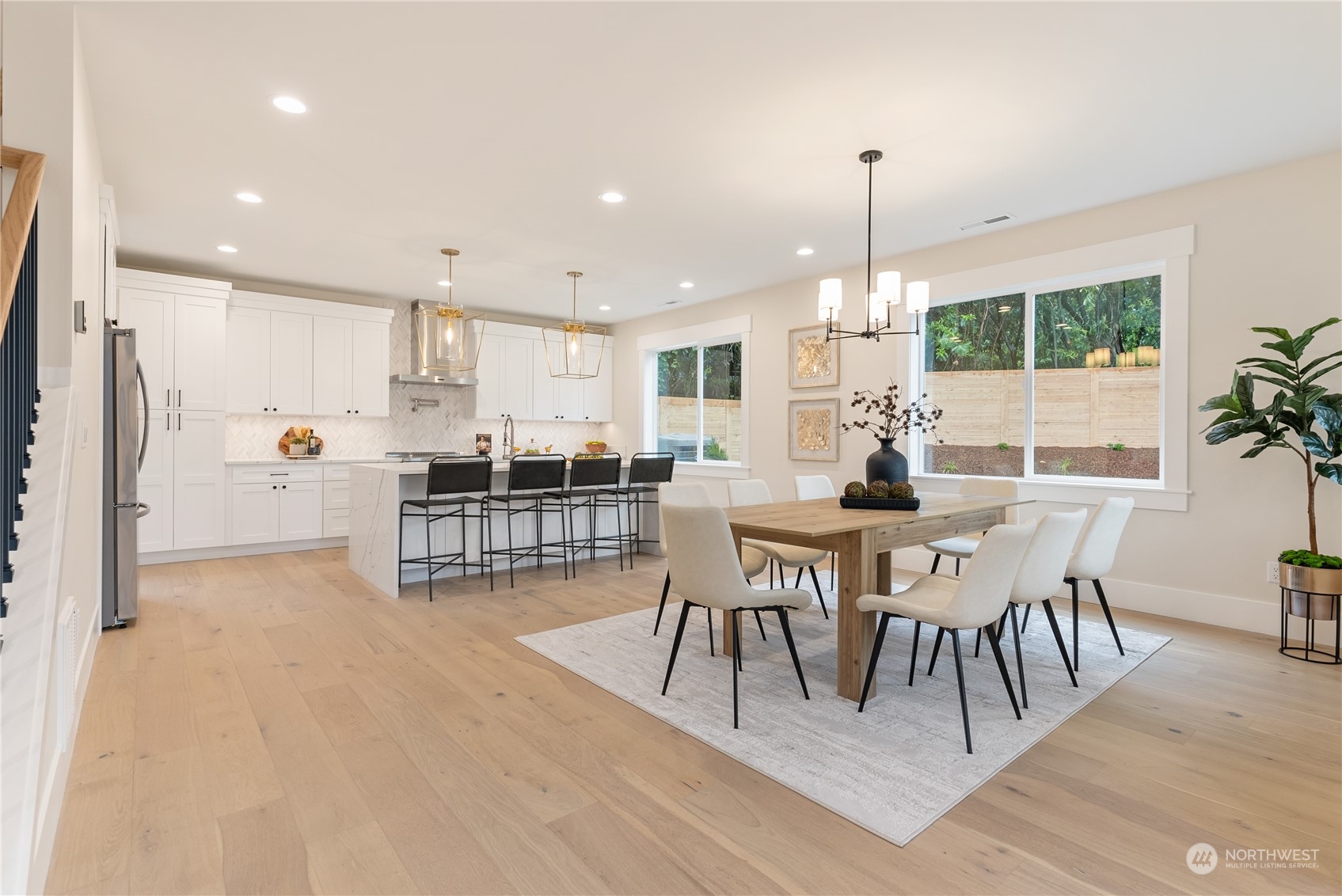 Milton, Washington 98354, United States, 4 Bedrooms Bedrooms, ,3 BathroomsBathrooms,Residential,Pending,40886