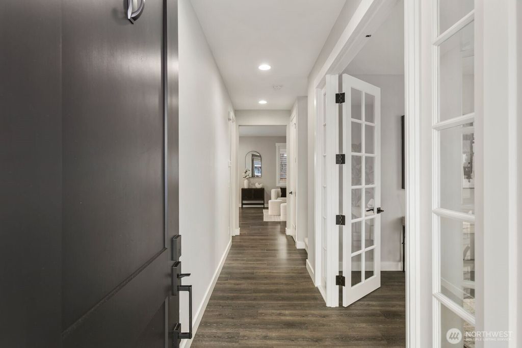 Photo of 311 Hogan Drive, Enumclaw, WA 98022 (MLS # 2482285)