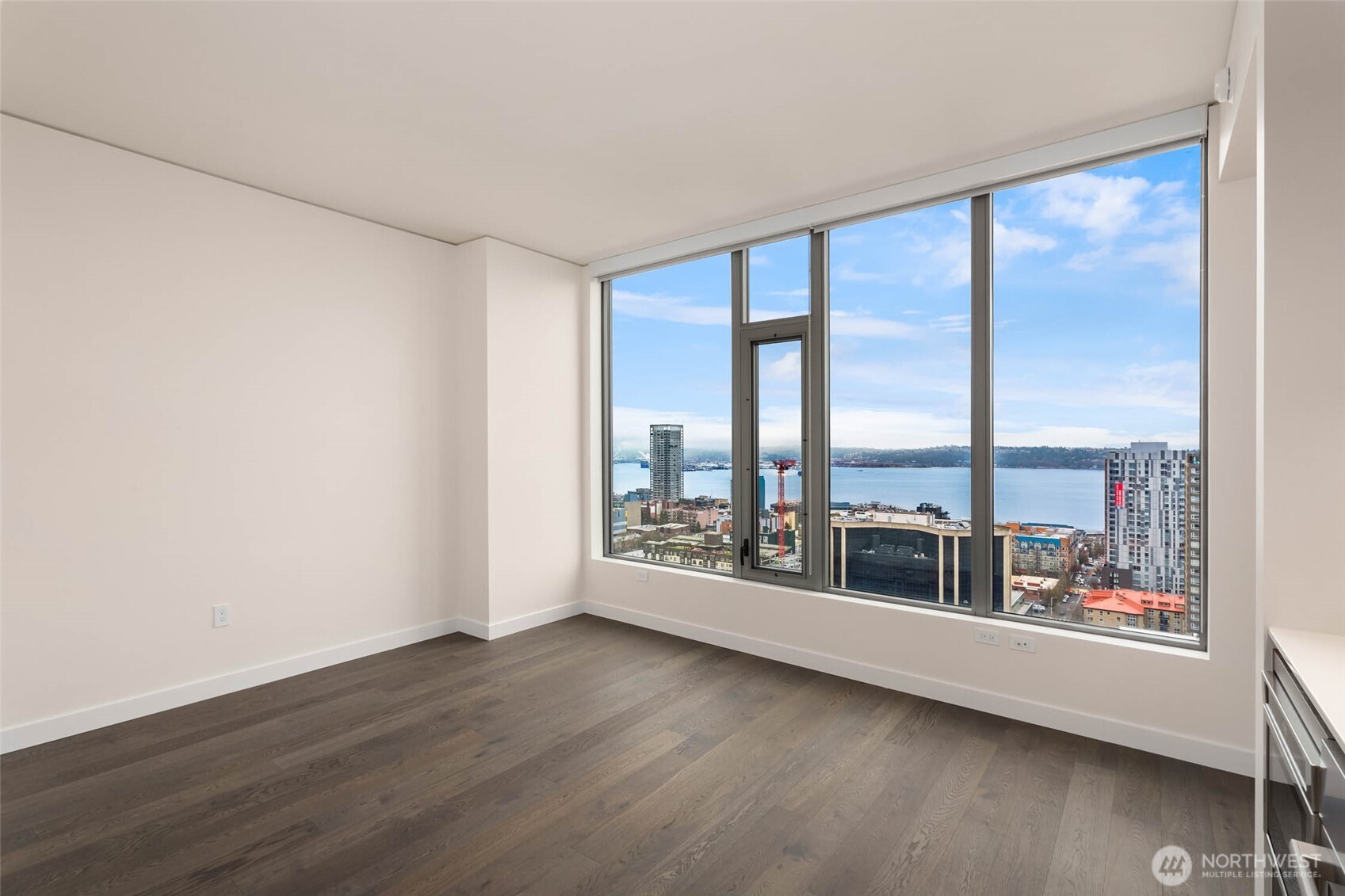 2510 6th Avenue 2906