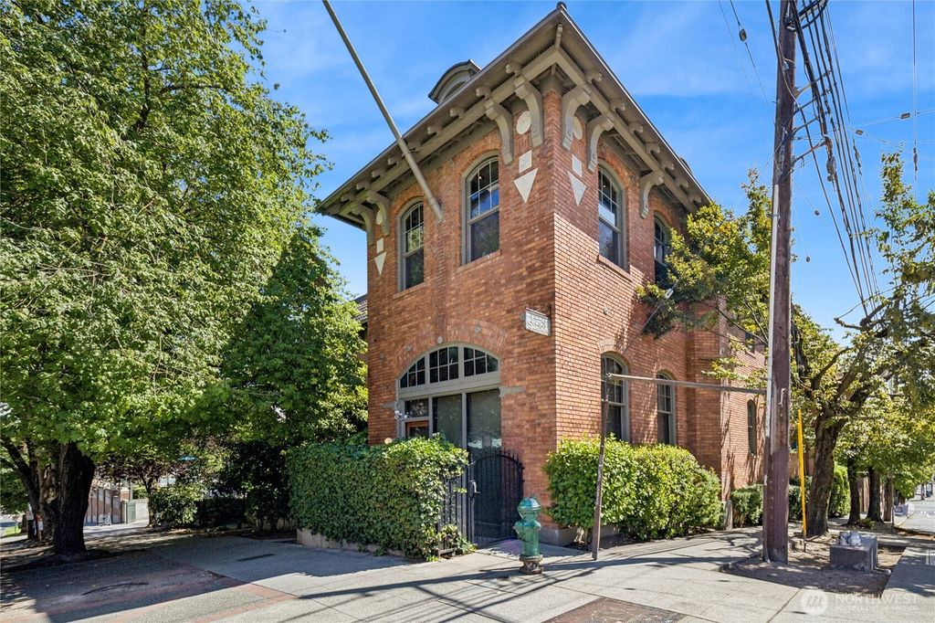 Photo of 1406 Harvard Avenue #106, Seattle, WA 98122 (MLS # 2553564)