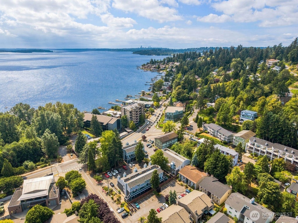 Photo of 17113 93rd Avenue NE #B-6, Kirkland, WA 98034 (MLS # 2576190)