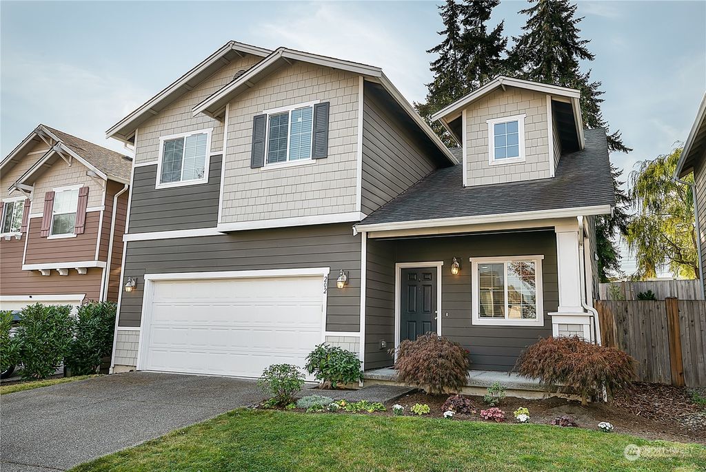 Photo of 202 202nd Place SW, Lynnwood, WA 98036 (MLS # 2007028)