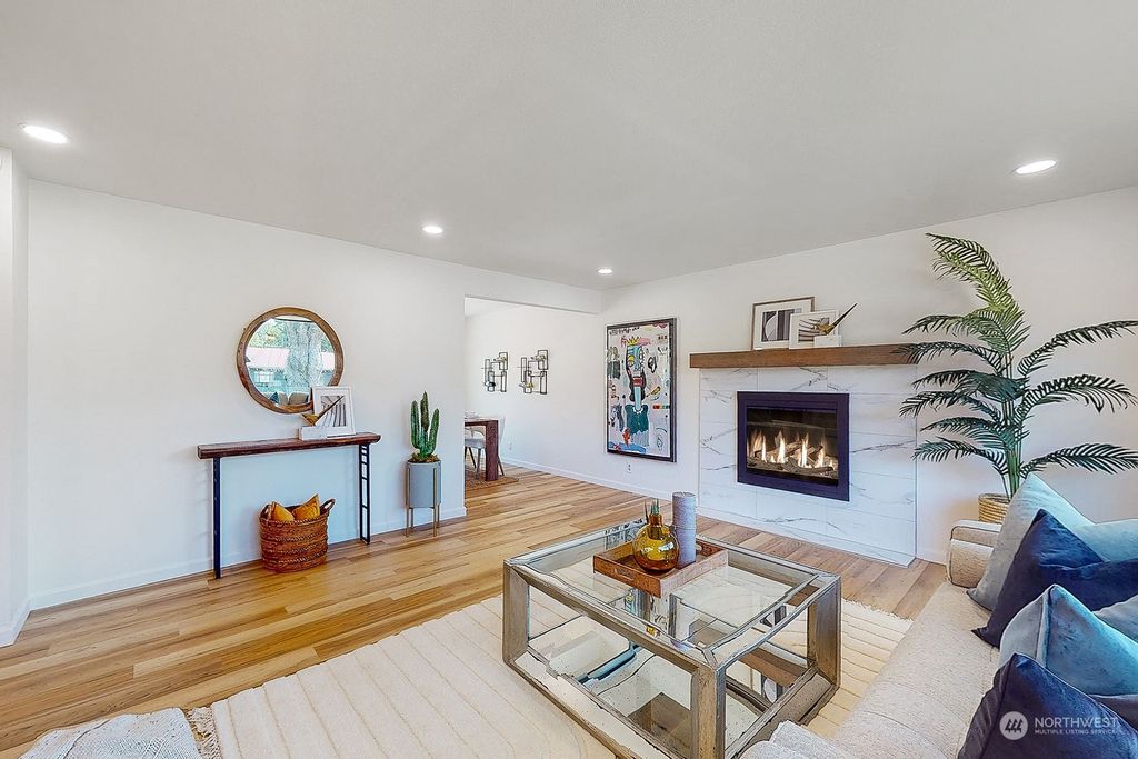 Photo of 7504 117th Avenue NE, Kirkland, WA 98033 (MLS # 2070611)