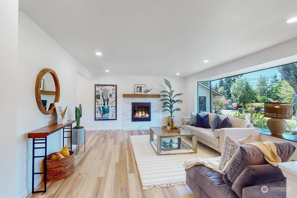 Photo of 7504 117th Avenue NE, Kirkland, WA 98033 (MLS # 2070611)