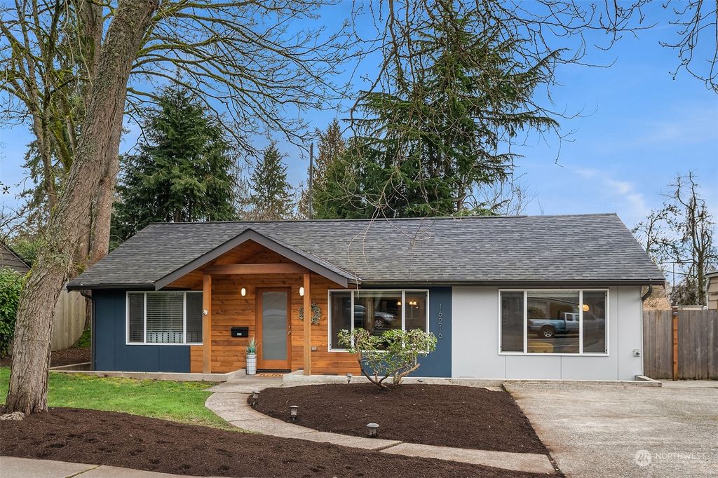 Photo of 16216 5th Avenue NE, Shoreline, WA 98155 (MLS # 2190662)