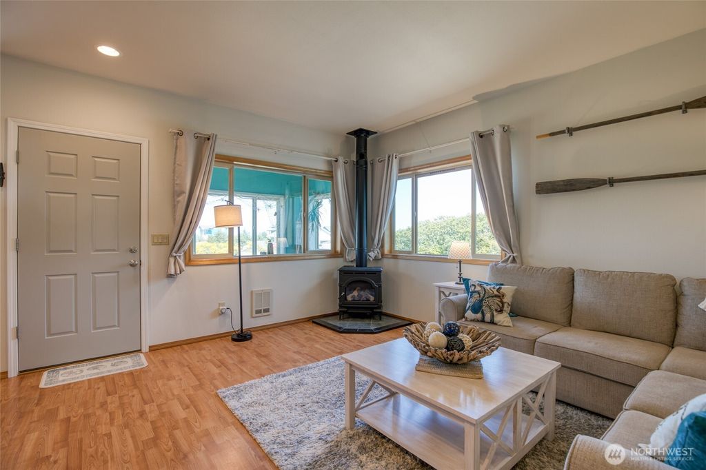 Photo of 1399 Storm King Avenue SW, Ocean Shores, WA 98569 (MLS # 2495149)