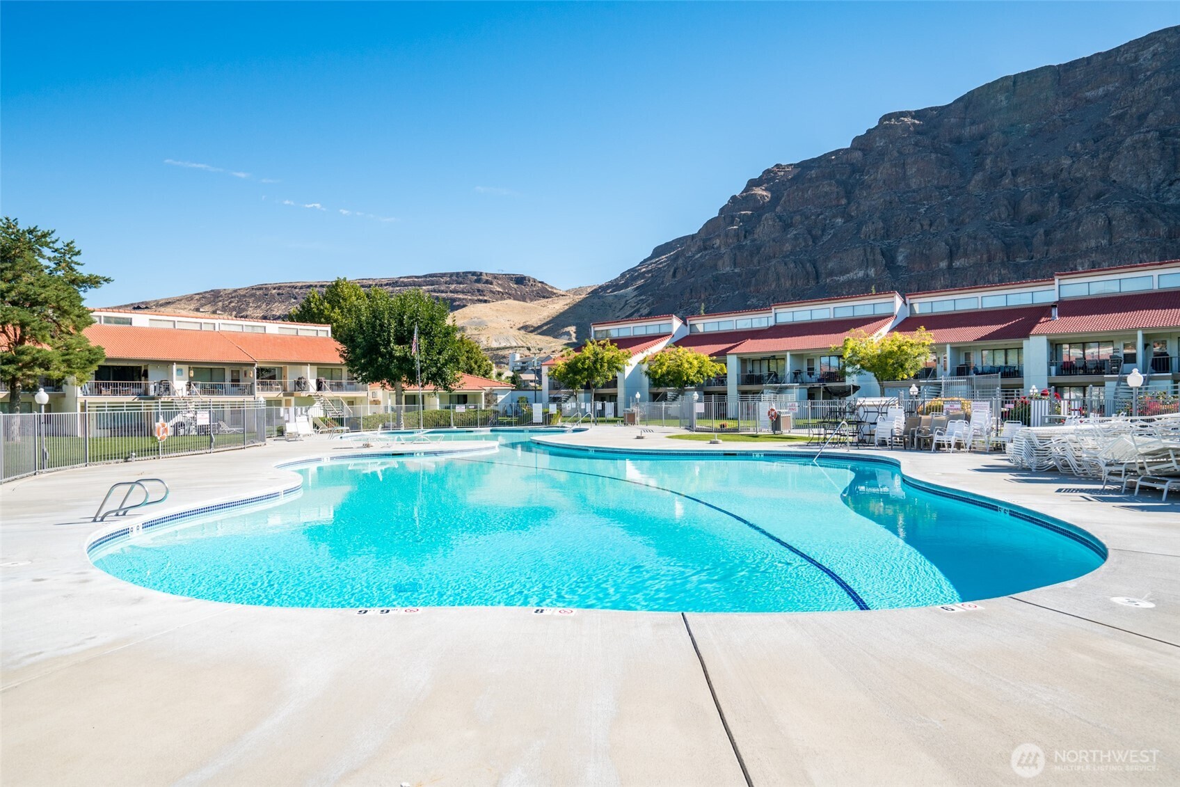 8903 Crescent Bar Road 6