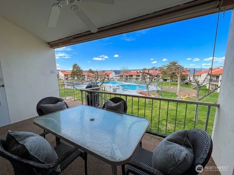 Photo of 8903 Crescent Bar Road #6, Quincy, WA 98848 (MLS # 2495990)