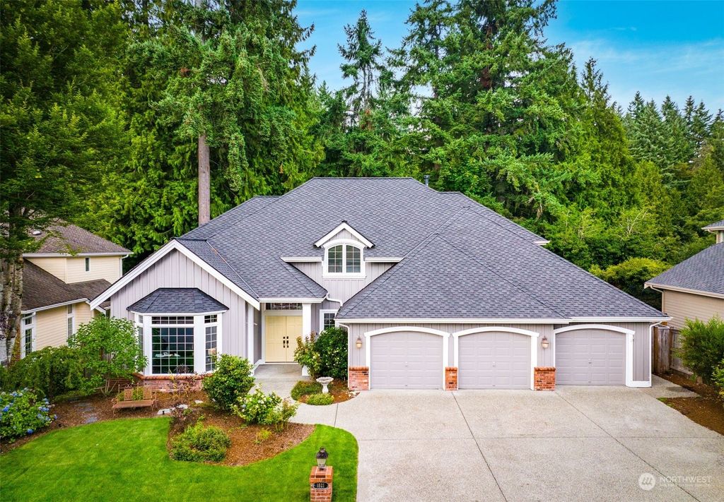 Photo of 1521 166th Place SE, Mill Creek, WA 98012 (MLS # 2154072)