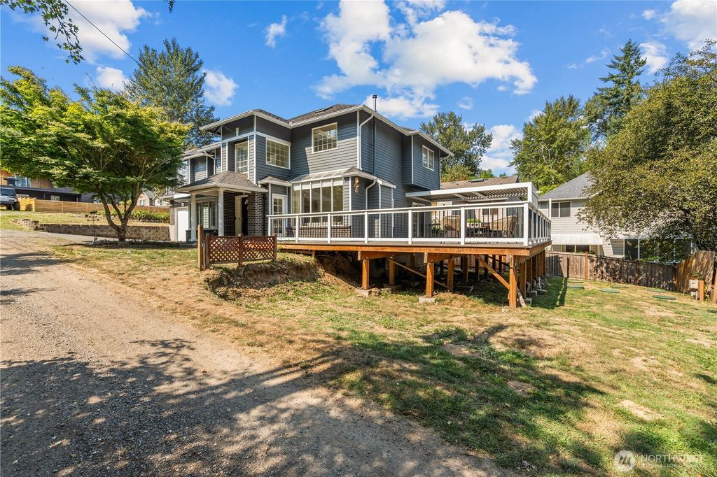 Photo of 17634 118th Avenue SE, Renton, WA 98058 (MLS # 2429423)