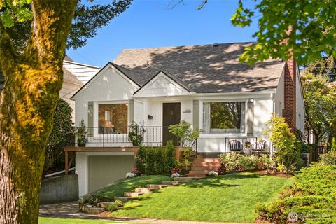 Photo of 1810 N Union Avenue, Tacoma, WA 98406 (MLS # 2521914)