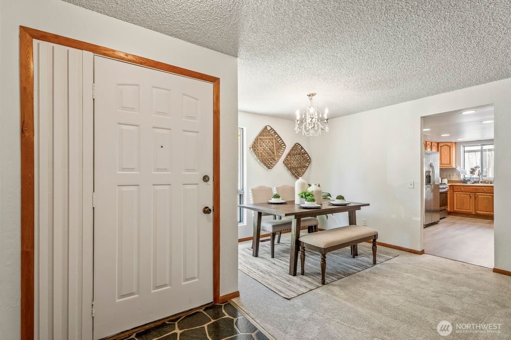 Photo of 31412 31st Avenue SW, Federal Way, WA 98023 (MLS # 2406560)