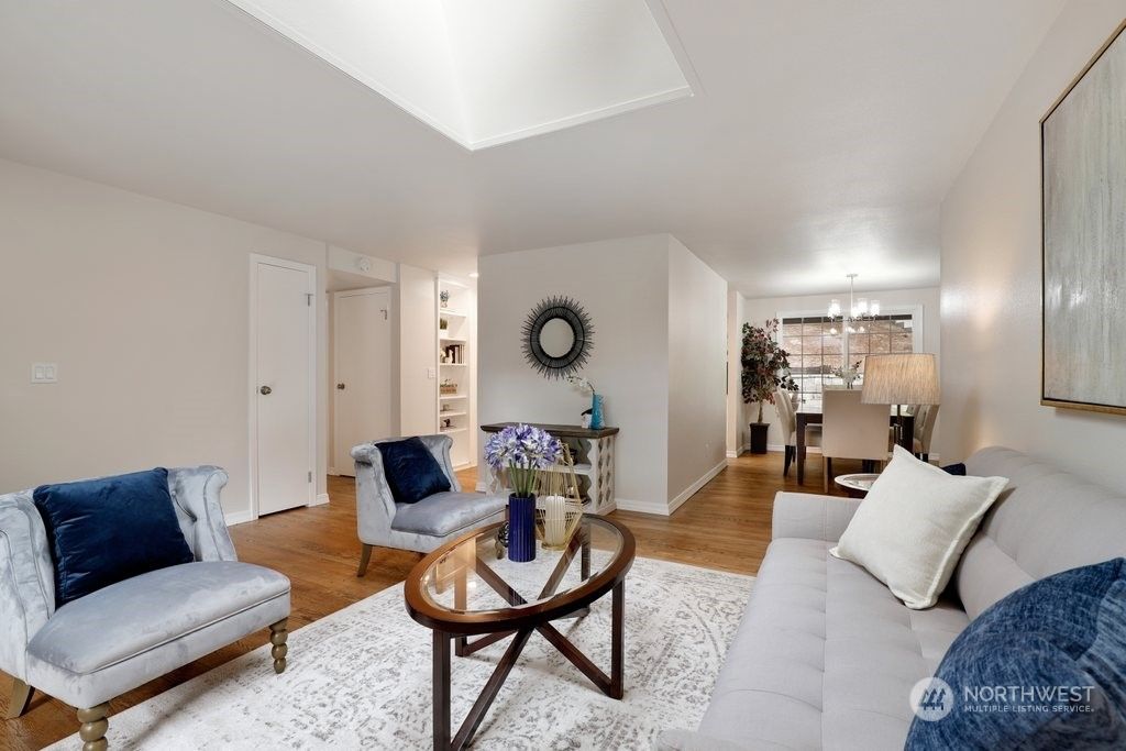 Photo of 10730 167th Place NE, Redmond, WA 98052 (MLS # 1995888)