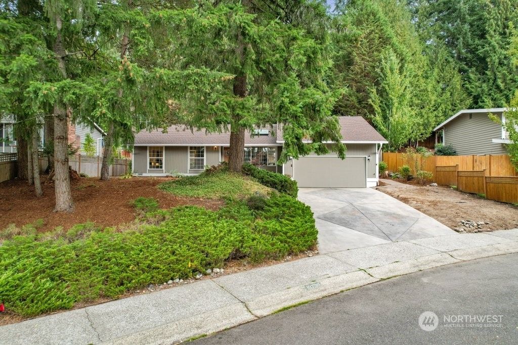 Photo of 10730 167th Place NE, Redmond, WA 98052 (MLS # 1995888)