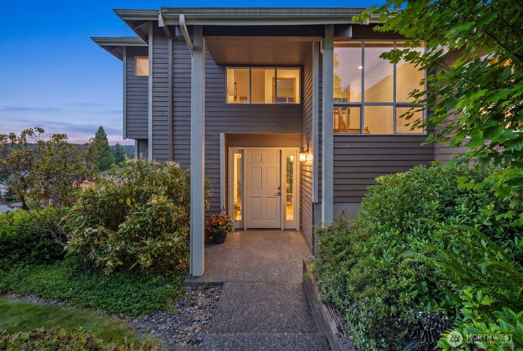 Photo of 13439 NE 146th Street, Woodinville, WA 98072 (MLS # 2530319)