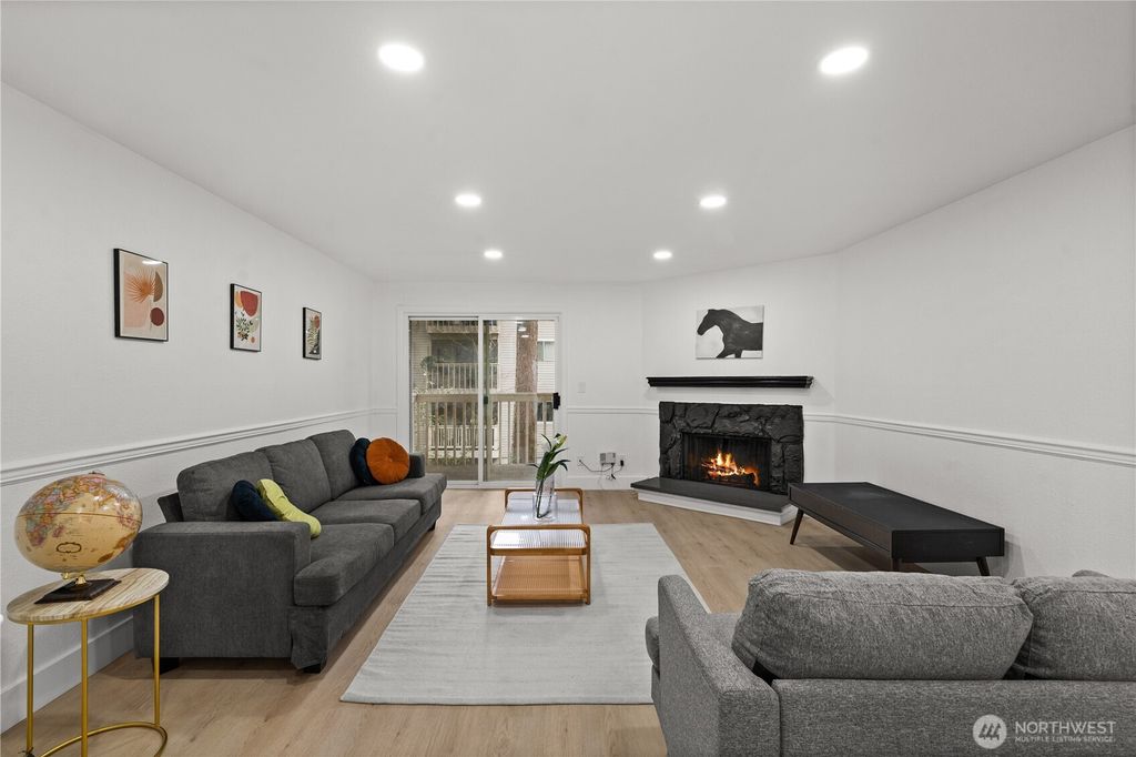 Photo of 14527 NE 40th Street #G104, Bellevue, WA 98007 (MLS # 2413945)