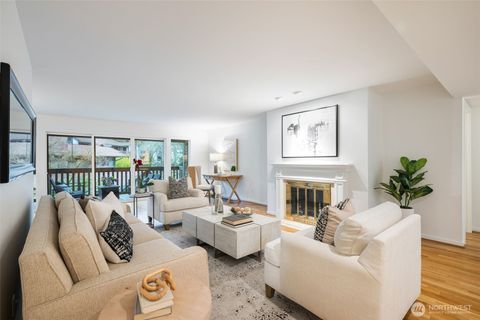 Photo of 1606 NE 140th Street #N4, Seattle, WA 98125 (MLS # 2373510)