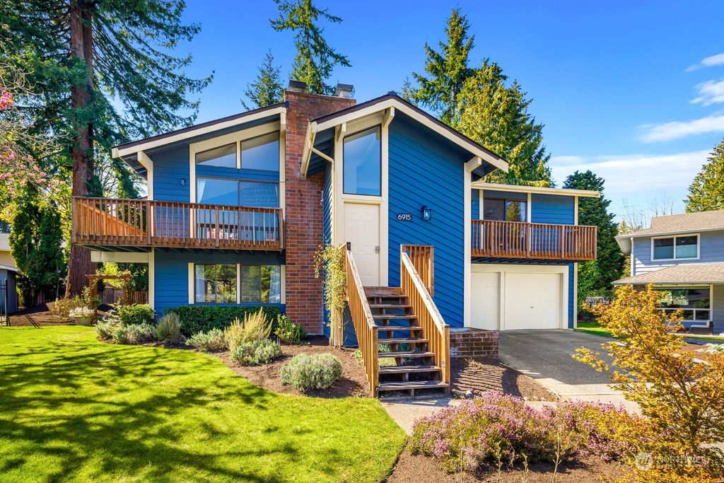 Photo of 6915 153rd Avenue NE, Redmond, WA 98052 (MLS # 2054085)