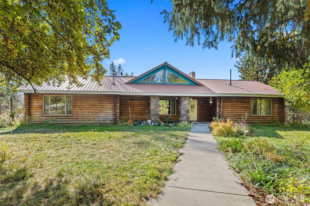 Photo of 6271 N Miller Mountain Road, Fruitland, WA 99129 (MLS # 2446944)