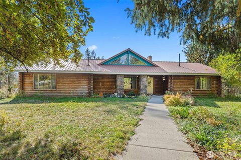 Photo of 6271 N Miller Mountain Road, Fruitland, WA 99129 (MLS # 2446944)