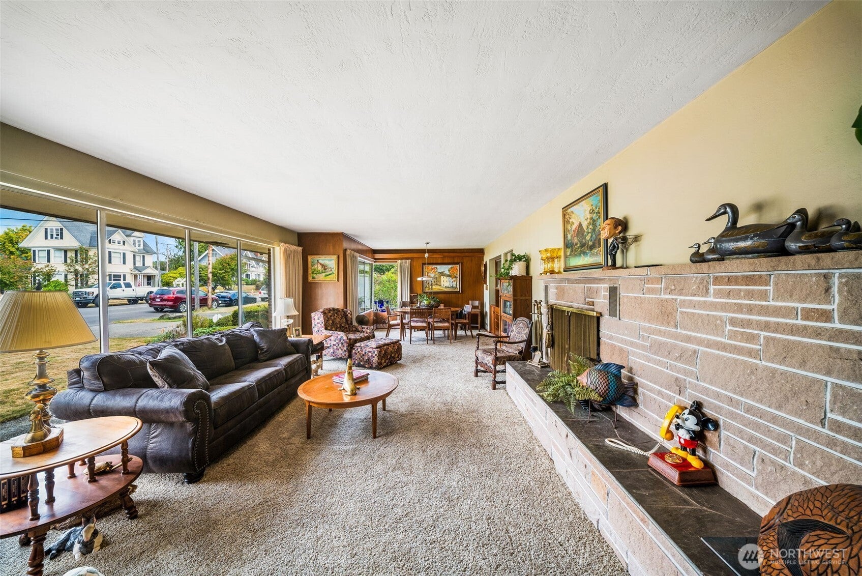 315 W Broadway Avenue