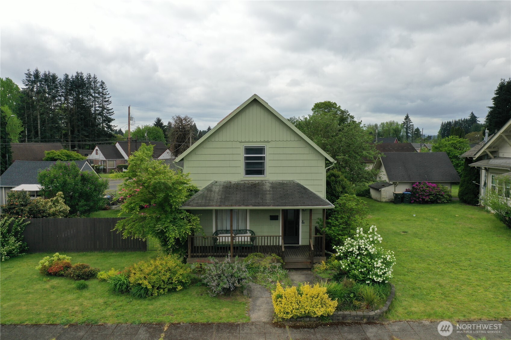 612 W Cherry Street