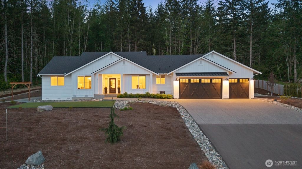 Photo of 10515 146th Avenue NE, Lake Stevens, WA 98258 (MLS # 2371495)