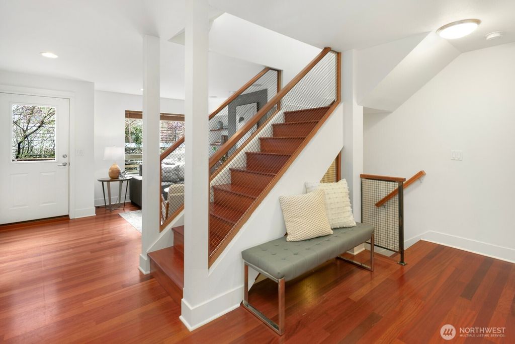 Photo of 921 N 35th St St #B, Seattle, WA 98103 (MLS # 2491576)