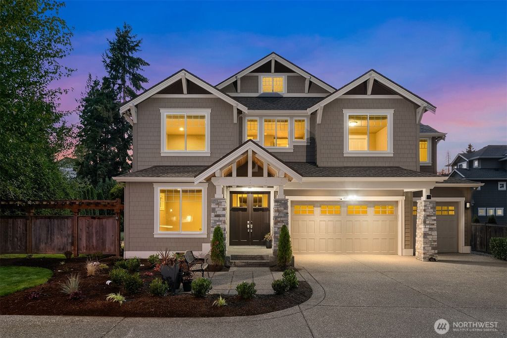Photo of 415 140th Avenue SE, Bellevue, WA 98005 (MLS # 2417398)