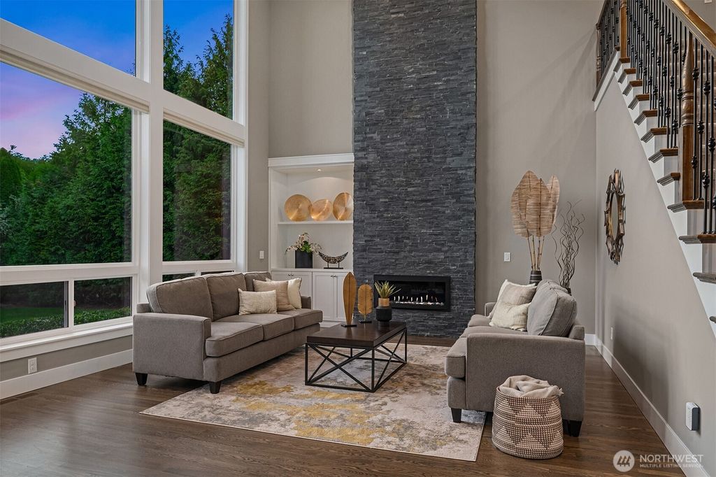 Photo of 415 140th Avenue SE, Bellevue, WA 98005 (MLS # 2417398)