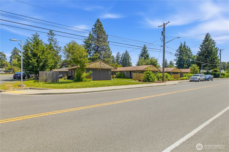 8303 John Dower Road SW