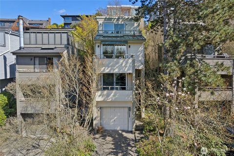 Photo of 4014 57th Avenue SW, Seattle, WA 98116 (MLS # 2496131)