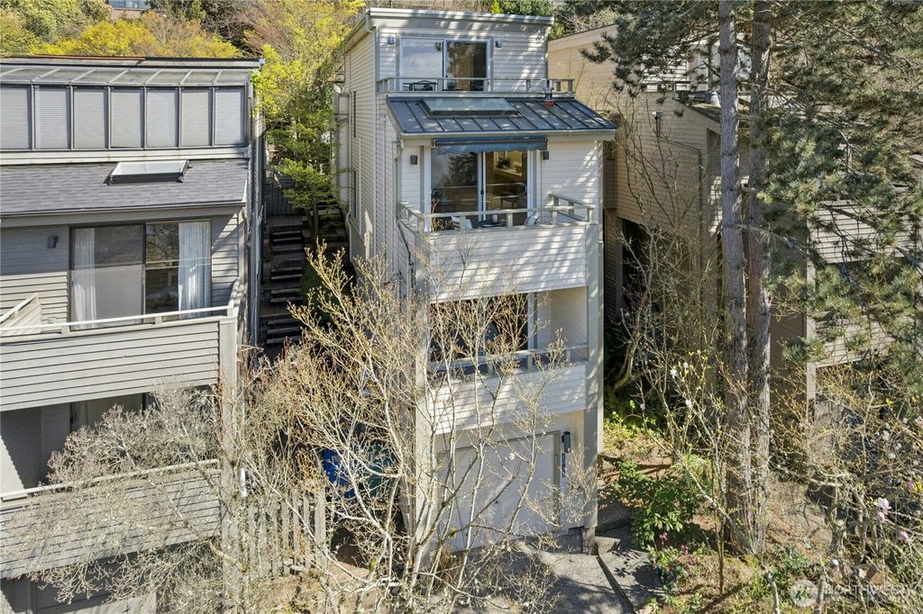 Photo of 4014 57th Avenue SW, Seattle, WA 98116 (MLS # 2496131)