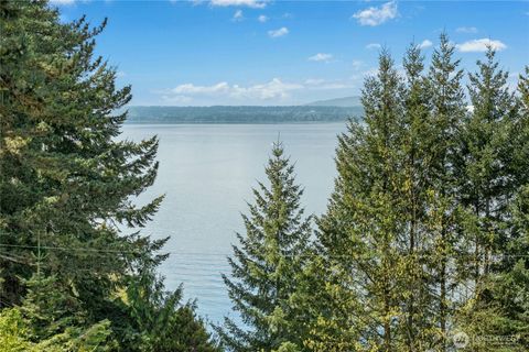 Photo of 4014 57th Avenue SW, Seattle, WA 98116 (MLS # 2496131)