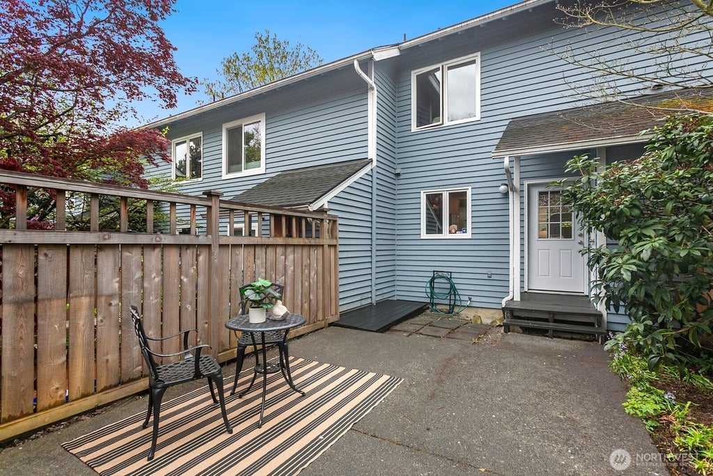 Photo of 1816 East Jefferson Street #B, Seattle, WA 98122 (MLS # 2551585)