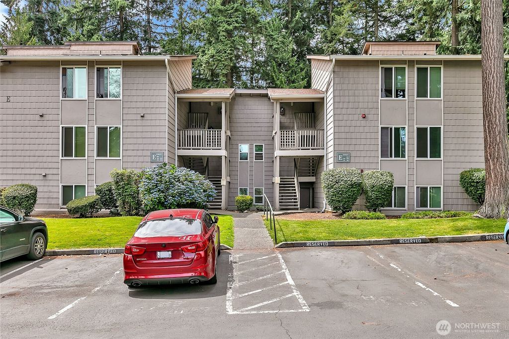 Photo of 33021 18th Place S #E107, Federal Way, WA 98003 (MLS # 2410165)