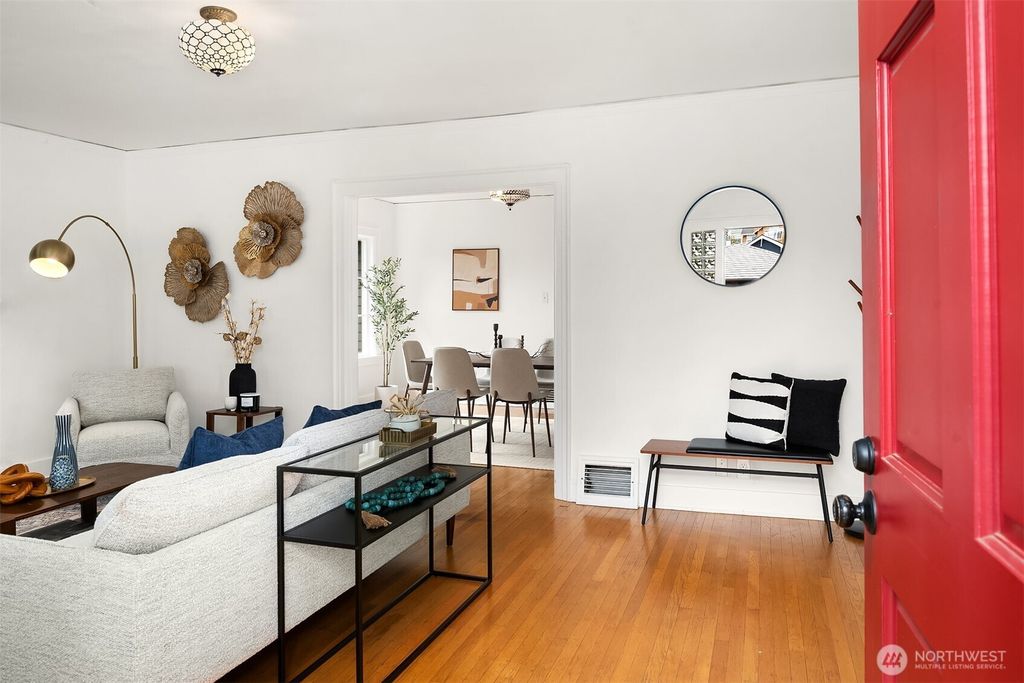 Photo of 6903 15th Avenue NE, Seattle, WA 98115 (MLS # 2348560)