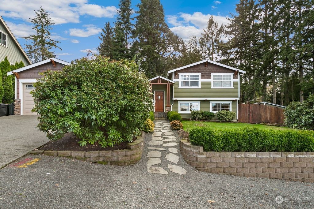 Photo of 6229 NE 196th Street, Kenmore, WA 98028 (MLS # 2035563)