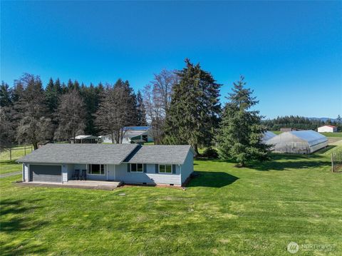 Photo of 217 Bay Road, Winlock, WA 98596 (MLS # 2503615)