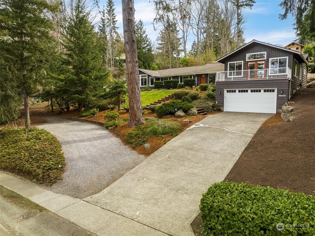 Photo of 19450 Marine View Drive SW, Normandy Park, WA 98166 (MLS # 2049295)