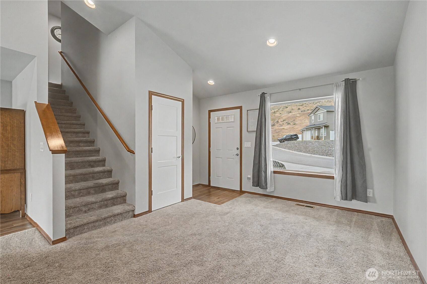 116 George Loop
