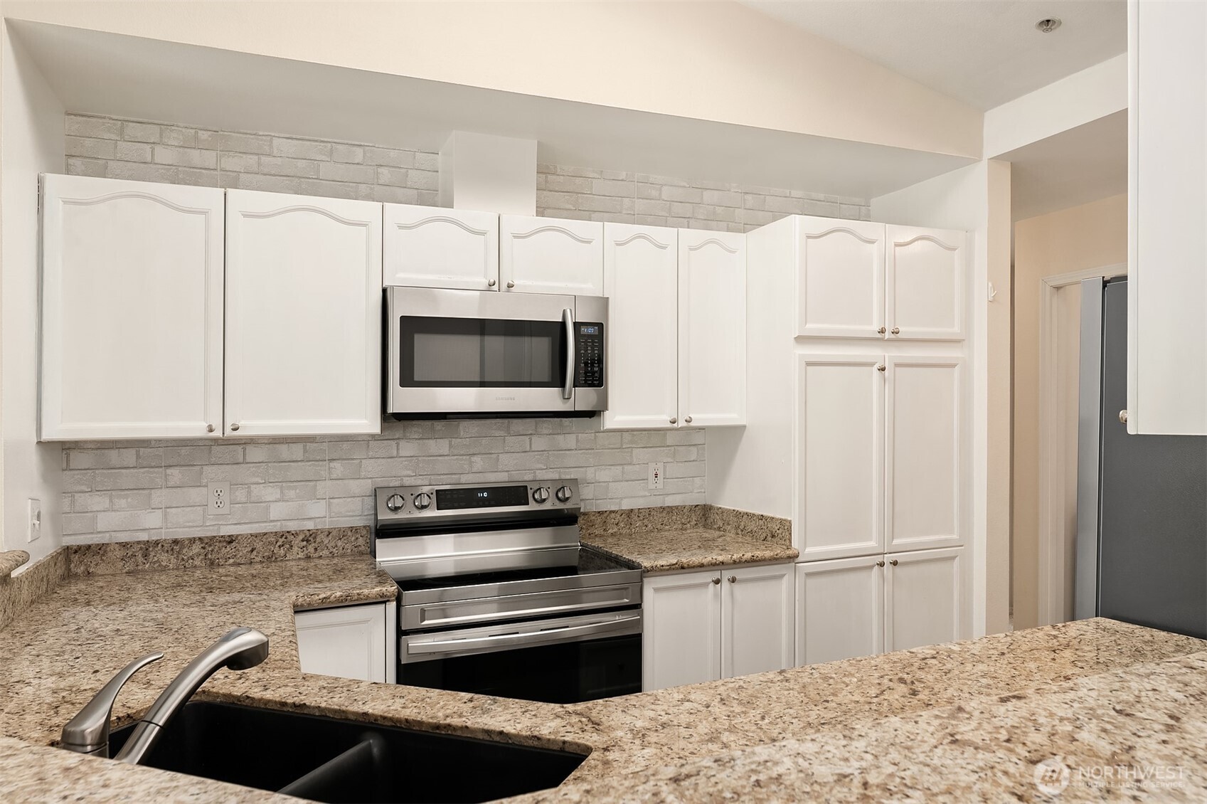 12105 NE 171st Pl A302