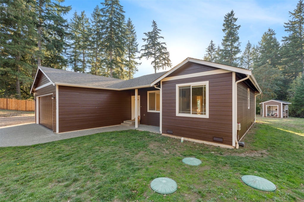 Photo of 34720 S 82nd Avenue, Roy, WA 98580 (MLS # 2595715)